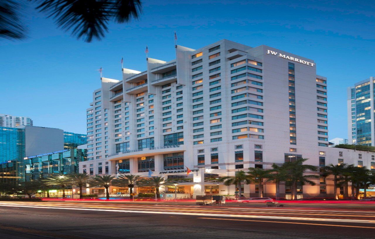 Jw Marriott Miami Hotel Exterior photo